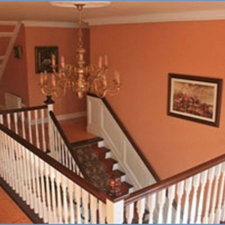 Tom & Eileen'S Farm Hotel Castlemaine Bagian luar foto