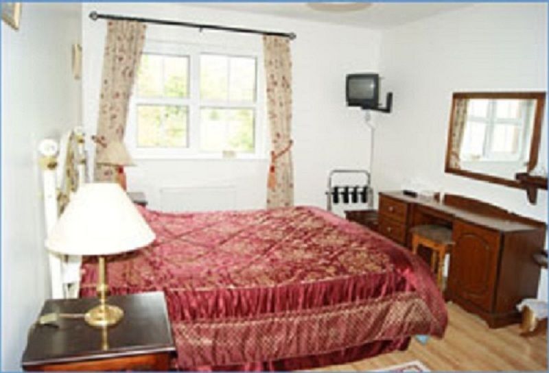 Tom & Eileen'S Farm Hotel Castlemaine Bagian luar foto